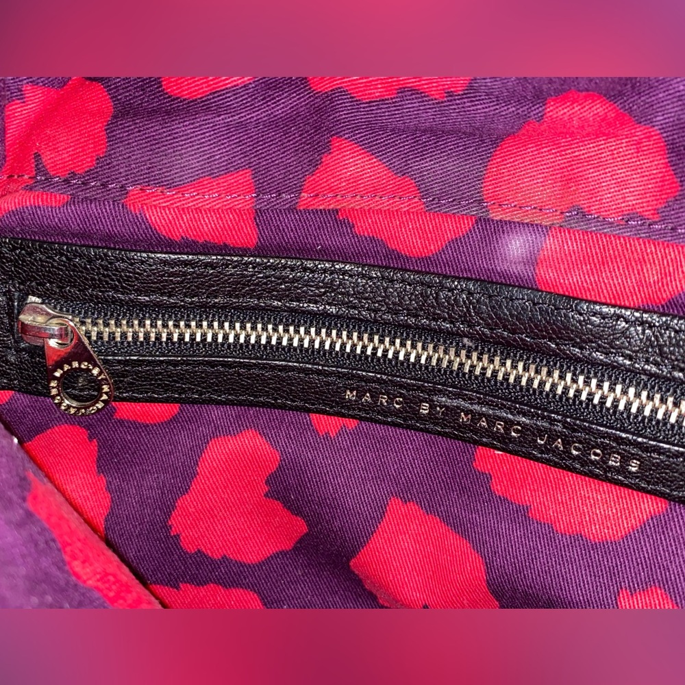 ✨Marc by Marc Jacobs “Bow Wow Wow” Linda convertible Shoulder/Clutch✨ - Picture 15 of 16